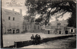 56 LE FAOUET - La Place, Hotel Du Lion D'or. - Le Faouet