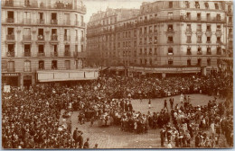 75018 PARIS - CARTE PHOTO - Vue De La Place Joffrin. - Arrondissement: 18