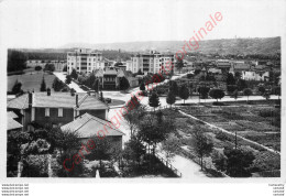 01.  SAINT MAURICE DE BEYNOST .  Cité De La Soie .  Le Rond Point . - Sin Clasificación