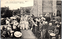 29 SAINT JEAN DU DOIGT - Sortie De La Procession  - Saint-Jean-du-Doigt