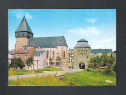 BASTOGNE - L' EGLISE ET LA PORTE DE TRÊVE  (15.217) - Bastenaken