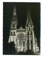 CHARTRES - La Cathédrale Illuminée - Chartres