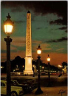 Place De La CONCORDE, La Nuit.      Non Circulée - Places, Squares