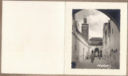 PHOTOGRAPHIE MAROC MEKNES - Photographie Collée Sur Papier En 2 Volets Surement Pour Carte De Voeux ANIMATION RUE - Meknès