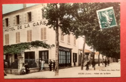 42 - LOIRE - FEURS - CPA  - Hotel De La Gare - éd VETARD - Feurs