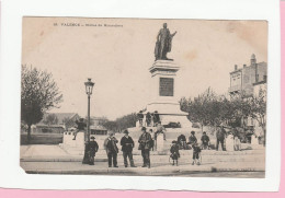 VALENCE STATUE DE MONTALIVET ANIMEE - Valence