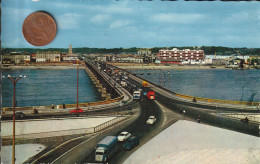 33 -  Carte Postale Semi Moderne De  BORDEAUX    Vue Aérienne Sur Le Pont De La Garonne - Bordeaux