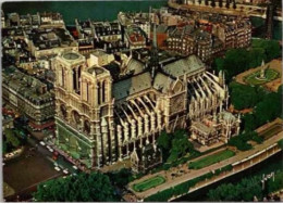 NOTRE DAME Et Le Jardin De L'Archevêché Vue Aérienne     Non Circulée - Notre Dame De Paris