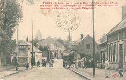 80 ATHIES - L'Arrivée Par La Route De HAM - Antique Oppidum D'Ateix Ville Fortifiée Sous Les Mérovingiens - état - Andere & Zonder Classificatie