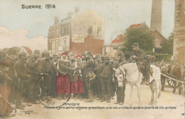 OISE  COMPIEGNE  Place De La Gare  Saphis Indigènes Sympathisant Avec Des Artilleurs Apres La Bataille De Vic Sur Aisne - Compiegne