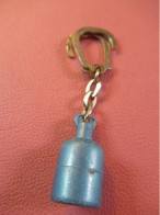 Porte-Clé Ancien / Energie/BUTAGAZ/ / Petite Bouteille De Butagaz  / Vers 1960-1970         POC779 - Key-rings