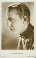 WERNER FUETTERER ( Stralsund / GERMANY ) ACTOR - RPPC POSTCARD 1920s  (TEM555) - Artistes