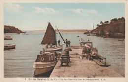 Ile De Bréhat (22 - Côtes D'Armor) La Cale De Débarquement Au Port Clos - Ile De Bréhat