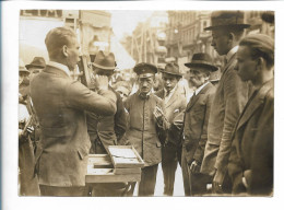 C5770/ Berlin Verkäufer Für Sicherheitsschlösser  Seltenes Foto Ca.1925  Typen - Sonstige & Ohne Zuordnung