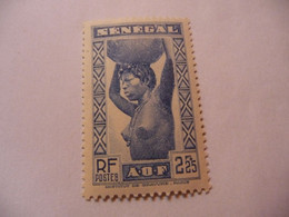 TIMBRE   SÉNÉGAL       N  168        COTE  1,75  EUROS   NEUF  TRACE  CHARNIERE - Unused Stamps