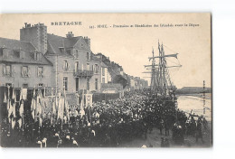 BINIC - Procession Et Bénédiction Des Islandais Avant Le Départ - Très Bon état - Binic