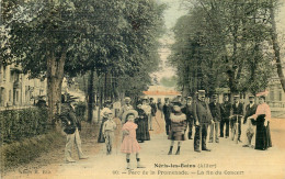 ALLIER  NERIS LES BAINS  ( Albert M Edit )  Parc De La Promenade La Fin Du Concert - Neris Les Bains
