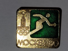 Pin's Jeux Olympiques De Moscou 1980  **    ** - Escrime