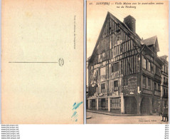 27 - Eure - Louviers - Vieille Maison Avec Les Avant-soliers Anciens Rue Du Neubourg - Louviers