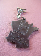 Porte-Clé Ancien / CHOCOLAT /POULAIN/ Mini Plaquette De Chocolat En Forme De FRANCE  / Vers 1960-1970   POC780 - Portachiavi