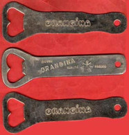 ** LOT  3  DECAPSULEURS  ORANGINA ** - Bottle Openers