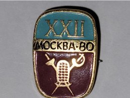 Pin's Jeux Olympiques De Moscou 1980  **  Escrime - Fechten