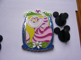 BIG Pin S DISNEY CHAT CHESHIRE ALICE AU PAYS DES MERVEILLES 3,5 X 2,5 Cm 2 Attaches NEUF - Disney