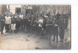 DINAN - 1915 - Militaires - Carte Photo - état - Dinan