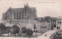 57 - METZ - Cathedrale Vue Du Temple - Metz