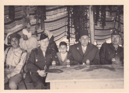 MAROC(GUERCIF) PHOTO MILITAIRE(1957) CAID ET MILITAIRE ESPAGNOL - Afrika