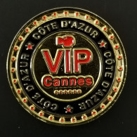 JETON TOURISTIQUE 32 Mm VIP FESTIVAL DE CINEMA DE CANNES COTE D'AZUR / TOKEN - Andere & Zonder Classificatie