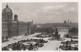 Wien, Maria Theresienplatz, Naturhistor.Museum G. Die Burg Ngl #E0905 - Altri & Non Classificati