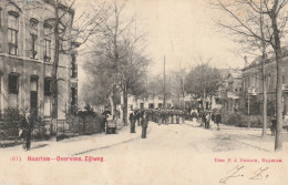 4934 89 Haarlem, Overveen Zijlweg. 1902. Groep Militaire.   - Haarlem
