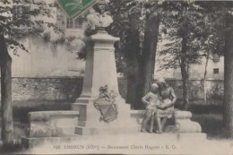 EMBRUN, MONUMENT CLOVIS HUGUES  REF 16068 - Embrun