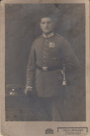 Soldaten-Portrait, Alte Fotokarte 16,5 X 10,8 Cm Ngl #E4436 - Sonstige & Ohne Zuordnung