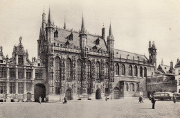 Brugge, Stadhuis En H Bloedkapel Ngl #E4979 - Otros & Sin Clasificación