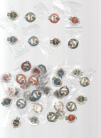 PINS PIN'S FOOT  FOOTBALL ASSE SAINT ETIENNE COLOGNE KOLN  LOT 40 PINS - Fussball