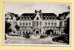62. LE TOUQUET PARIS-PLAGE – Royal Hôtel Picardy (animée / Voiture) CPSM (voir Scan Recto/verso) - Le Touquet