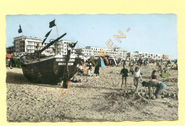 62. BERCK-PLAGE - La Plage (animée) CPSM (bateau) - Berck