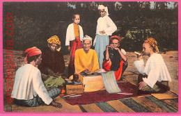 Af9279 - MYANMAR   Burma -  VINTAGE POSTCARD - Ethnic FORTUNE TELLER! - Myanmar (Birma)