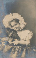 PHOTO CARD.   FILLE AVEC CHAT - Anonyme Personen