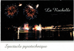 CPM FRANCE 17 CHARENTE-MARITIME LA ROCHELLE - Feux D'artifice Sur Le Vieux Port Et Les Tours - La Rochelle