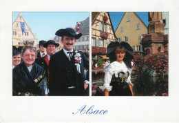 - ALSACE - Couple D'Alsaciens En Costumes De Mariage - Alsacienne En Costume Traditionnel - Scan Verso - - Kostums