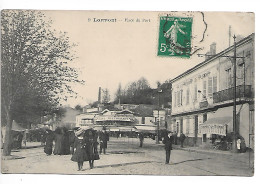 D 33 Cpa Lormont Place Du Port Cafe Restaurant De Lormont Grosse Animation Fete Ecrite  N0173 - Other & Unclassified