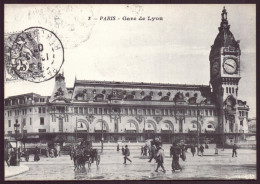 PARIS LA GARE DE LYON - Gares - Sans Trains