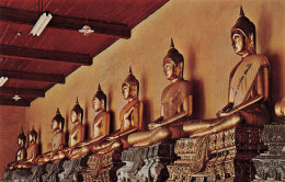 THAILAND - A Gallery Of Buddha Statues In Wat Bangkok - Thailand - Carte Postale - Thaïlande