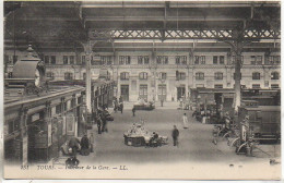 37 TOURS  Intérieur De La Gare - Stations Without Trains