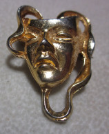 Spilla Maschera Metal H 2,5 Cm.   Bigiotteria Vintage - Brooches