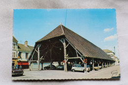 N632, Cpm, Milly La Forêt, La Place Du Marché, La Halle, Essonne 91 - Milly La Foret