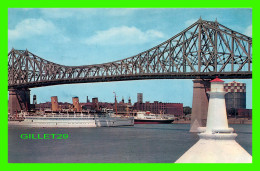 SHIP, BATEAU " EMPRESS OF SCOTLAND " - SOUS LE PONT JACQUES CARTIER, Montréal, QUÉBEC - 1967 WORLD'S FAIT CITY - - Steamers